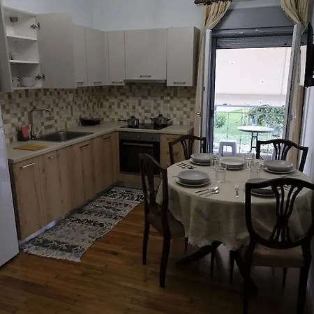 δ2 - τα του δασκάλου στα Appartement *